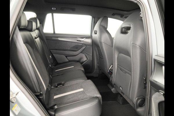 Škoda Kodiaq Sportline Business PHEV 1.5 TSI 204 pk 6 versn. DSG | Panoramadak | Wegklapbare trekhaak | Winter pakket | Verwarmbare vooruit