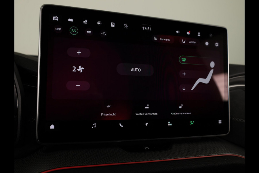 Škoda Kodiaq Sportline Business PHEV 1.5 TSI 204 pk 6 versn. DSG | Panoramadak | Wegklapbare trekhaak | Winter pakket | Verwarmbare vooruit