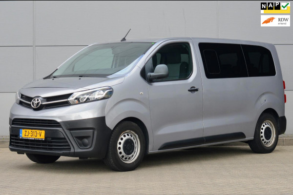 Toyota Proace Shuttle 1.5 D-4D Navigator Medium
