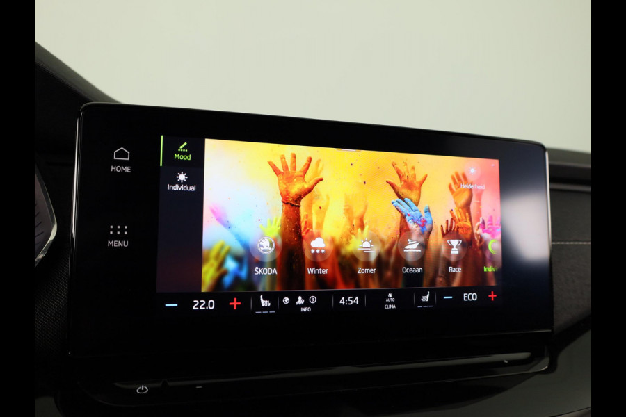 Škoda Octavia Combi 1.4 TSI iV PHEV Sportline Business 204 pk Automaat (DSG) | Verlengde garantie | Navigatie | Parkeersensoren | Adaptieve cruise control | Stoelverwarming |