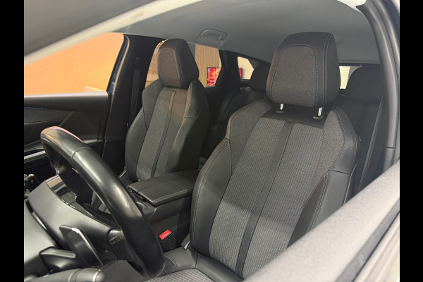 Peugeot 3008 Allure Aut. Trekhaak | Camera | LED | Half Leder| Apple Carplay & Android Auto |