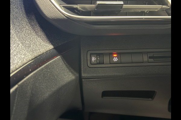 Peugeot 3008 Allure Aut. Trekhaak | Camera | LED | Half Leder| Apple Carplay & Android Auto |
