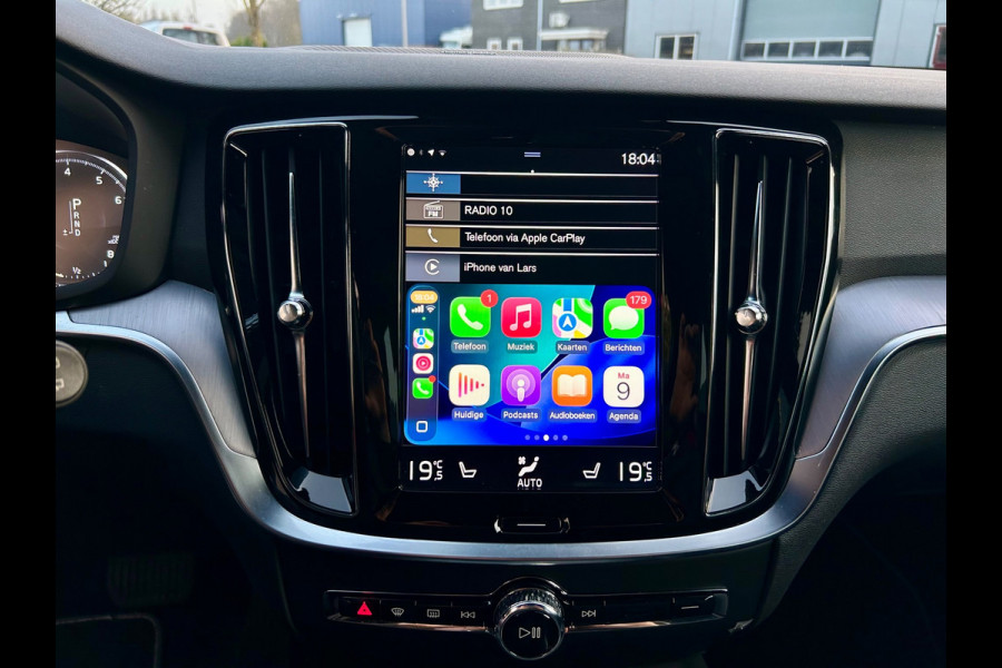 Volvo V60 2.0 T5 R-Design standkachel, camera, wegdraaibare trekhaak