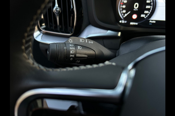 Volvo V60 2.0 T5 R-Design standkachel, camera, wegdraaibare trekhaak