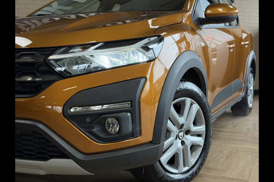 Dacia SANDERO Stepway 1.0 TCe 90 AUT Comfort | Navi | Camera | Clima | Carplay | Cruise control | PDC | LED | 100% Dealer onderhouden!