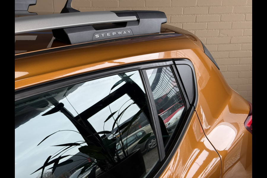 Dacia SANDERO Stepway 1.0 TCe 90 AUT Comfort | Navi | Camera | Clima | Carplay | Cruise control | PDC | LED | 100% Dealer onderhouden!