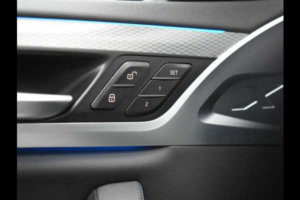 BMW X3 xDrive30e M Sport Plug In Hybrid 293pk Dealer O.H. PHEV | Adaptive Cruise | Head Up | 360 Camera | Harman / Kardon | Adaptief Onderstel | Lederen Sportstoelen Memory & Verwarmd | Sfeerverlichting | M Sportstuur Stuur Verwarmd | Keyless |