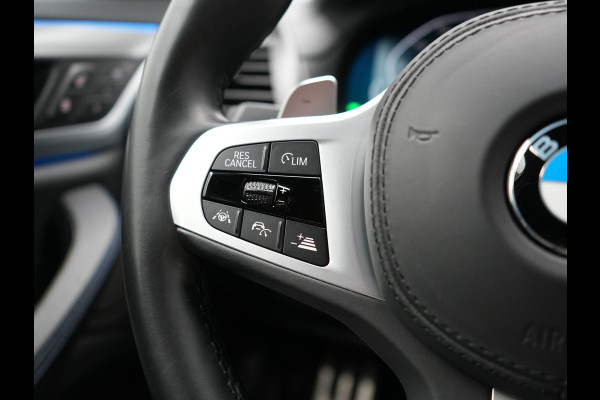 BMW X3 xDrive30e M Sport Plug In Hybrid 293pk Dealer O.H. PHEV | Adaptive Cruise | Head Up | 360 Camera | Harman / Kardon | Adaptief Onderstel | Lederen Sportstoelen Memory & Verwarmd | Sfeerverlichting | M Sportstuur Stuur Verwarmd | Keyless |