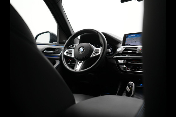 BMW X3 xDrive30e M Sport Plug In Hybrid 293pk Dealer O.H. PHEV | Adaptive Cruise | Head Up | 360 Camera | Harman / Kardon | Adaptief Onderstel | Lederen Sportstoelen Memory & Verwarmd | Sfeerverlichting | M Sportstuur Stuur Verwarmd | Keyless |