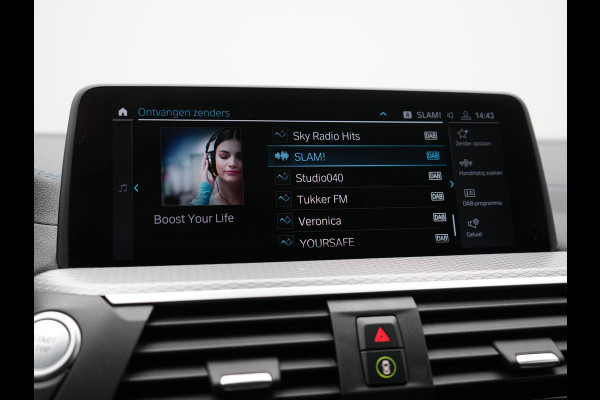 BMW X3 xDrive30e M Sport Plug In Hybrid 293pk Dealer O.H. PHEV | Adaptive Cruise | Head Up | 360 Camera | Harman / Kardon | Adaptief Onderstel | Lederen Sportstoelen Memory & Verwarmd | Sfeerverlichting | M Sportstuur Stuur Verwarmd | Keyless |