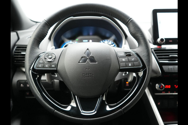 Mitsubishi Eclipse Cross 2.4 Intense+ Plug In Hybrid 188pk Dealer O.H. PHEV | Trekhaak Afn. | 360 Camera | Adaptive Cruise | Lederen Sportstoelen & Stuur Verwarmd | Navigatie Via TomTom | Apple Carplay | Keyless | Blis | DAB |