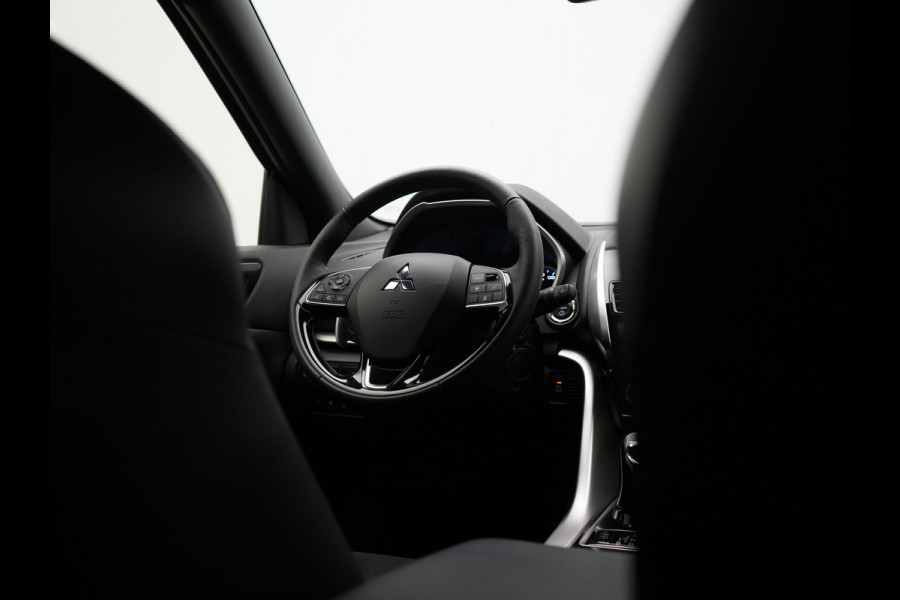 Mitsubishi Eclipse Cross 2.4 Intense+ Plug In Hybrid 188pk Dealer O.H. PHEV | Trekhaak Afn. | 360 Camera | Adaptive Cruise | Lederen Sportstoelen & Stuur Verwarmd | Navigatie Via TomTom | Apple Carplay | Keyless | Blis | DAB |