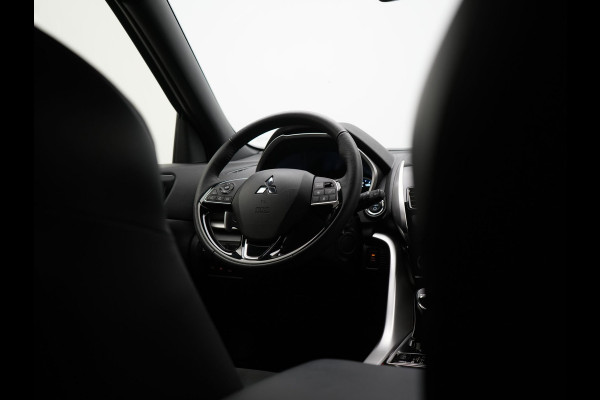 Mitsubishi Eclipse Cross 2.4 Intense+ Plug In Hybrid 188pk Dealer O.H. PHEV | Trekhaak Afn. | 360 Camera | Adaptive Cruise | Lederen Sportstoelen & Stuur Verwarmd | Navigatie Via TomTom | Apple Carplay | Keyless | Blis | DAB |