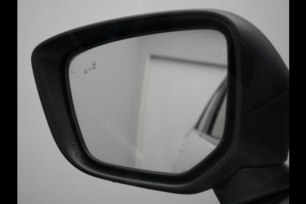 Mitsubishi Eclipse Cross 2.4 Intense+ Plug In Hybrid 188pk Dealer O.H. PHEV | Trekhaak Afn. | 360 Camera | Adaptive Cruise | Lederen Sportstoelen & Stuur Verwarmd | Navigatie Via TomTom | Apple Carplay | Keyless | Blis | DAB |