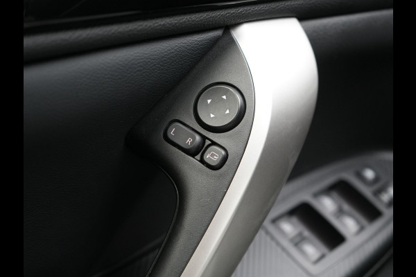 Mitsubishi Eclipse Cross 2.4 Intense+ Plug In Hybrid 188pk Dealer O.H. PHEV | Trekhaak Afn. | 360 Camera | Adaptive Cruise | Lederen Sportstoelen & Stuur Verwarmd | Navigatie Via TomTom | Apple Carplay | Keyless | Blis | DAB |