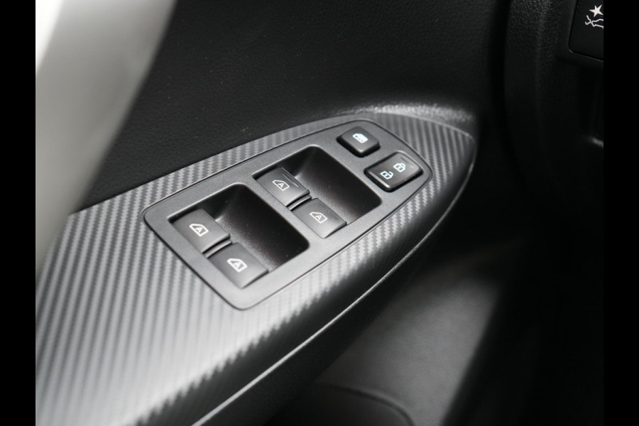 Mitsubishi Eclipse Cross 2.4 Intense+ Plug In Hybrid 188pk Dealer O.H. PHEV | Trekhaak Afn. | 360 Camera | Adaptive Cruise | Lederen Sportstoelen & Stuur Verwarmd | Navigatie Via TomTom | Apple Carplay | Keyless | Blis | DAB |