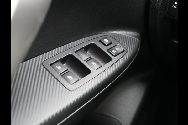 Mitsubishi Eclipse Cross 2.4 Intense+ Plug In Hybrid 188pk Dealer O.H. PHEV | Trekhaak Afn. | 360 Camera | Adaptive Cruise | Lederen Sportstoelen & Stuur Verwarmd | Navigatie Via TomTom | Apple Carplay | Keyless | Blis | DAB |