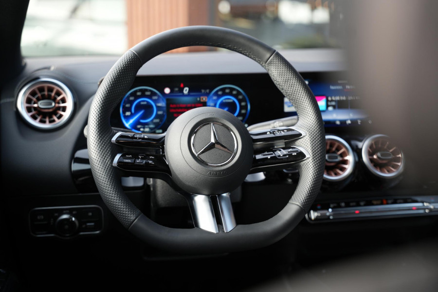Mercedes-Benz EQA 250+ Business Solution 71 kWh Adapt. Cruise Keyless DAB+ Leer Nieuwstaat!