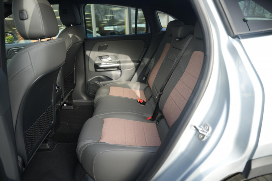Mercedes-Benz EQA 250+ Business Solution 71 kWh Adapt. Cruise Keyless DAB+ Leer Nieuwstaat!