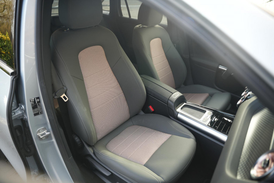 Mercedes-Benz EQA 250+ Business Solution 71 kWh Adapt. Cruise Keyless DAB+ Leer Nieuwstaat!