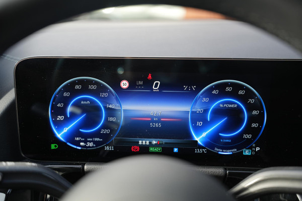 Mercedes-Benz EQA 250+ Business Solution 71 kWh Adapt. Cruise Keyless DAB+ Leer Nieuwstaat!