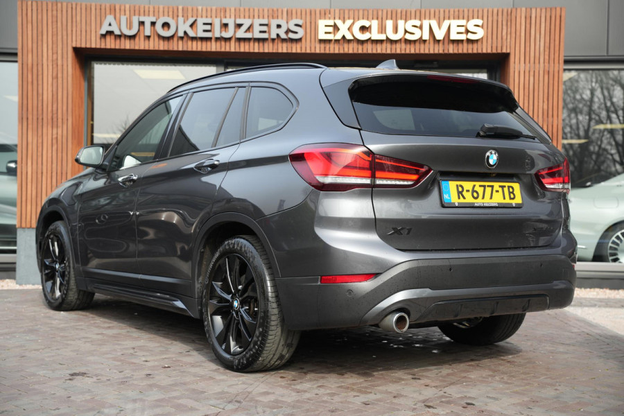 BMW X1 xDrive25e High Executive Panoramadak Adapt Cruise Half leer sport Navi