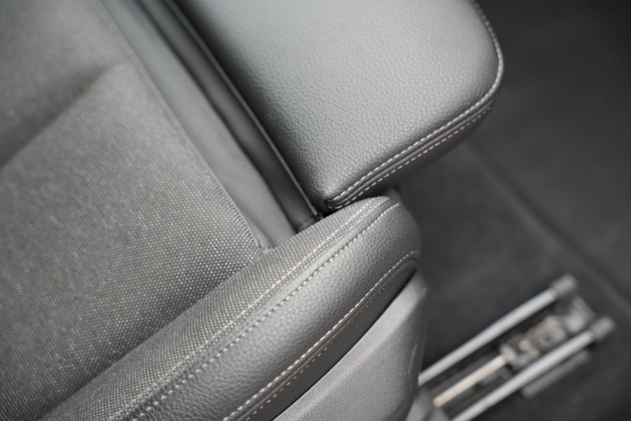 BMW X1 xDrive25e High Executive Panoramadak Adapt Cruise Half leer sport Navi