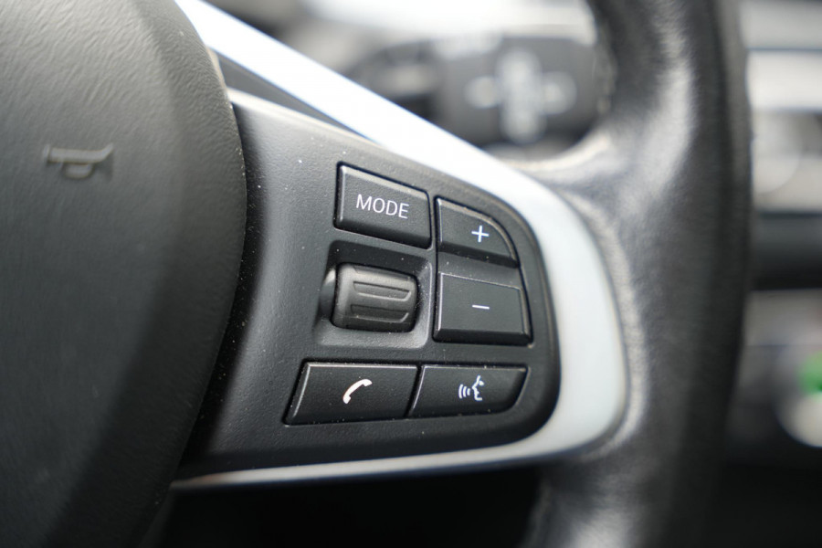 BMW X1 xDrive25e High Executive Panoramadak Adapt Cruise Half leer sport Navi