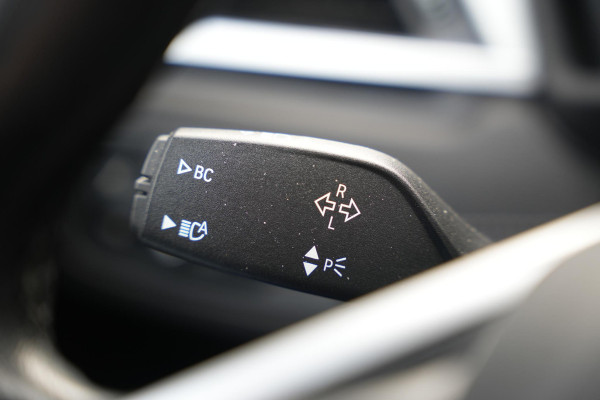 BMW X1 xDrive25e High Executive Panoramadak Adapt Cruise Half leer sport Navi