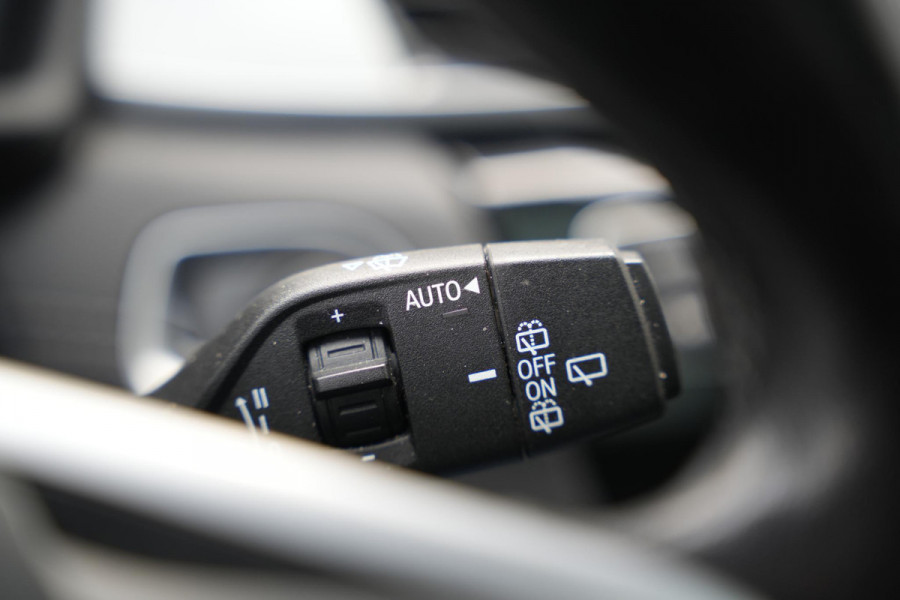 BMW X1 xDrive25e High Executive Panoramadak Adapt Cruise Half leer sport Navi