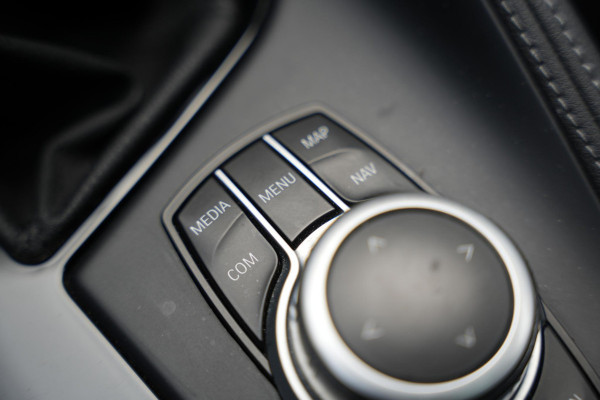 BMW X1 xDrive25e High Executive Panoramadak Adapt Cruise Half leer sport Navi