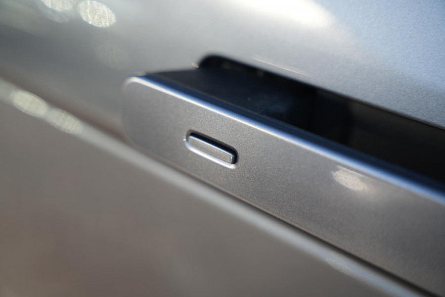 Land Rover Range Rover Evoque 1.5 P300e AWD R-Dynamic SE Panoramadak Meridian Adapt. Cruise Matrix LED Leer