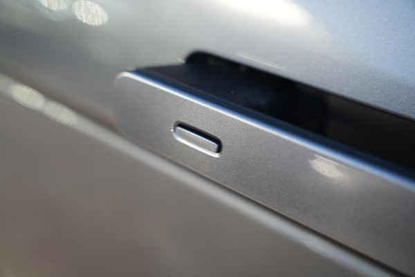 Land Rover Range Rover Evoque 1.5 P300e AWD R-Dynamic SE Panoramadak Meridian Adapt. Cruise Matrix LED Leer