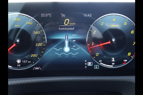 Mercedes-Benz A-Klasse 180 AUT. AMG SPORT + PANORAMA | MBUX | SFEERVERL. | CAMERA | MEMORY | STOELVERW.