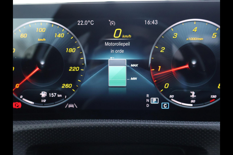 Mercedes-Benz A-Klasse 180 AUT. AMG SPORT + PANORAMA | MBUX | SFEERVERL. | CAMERA | MEMORY | STOELVERW.