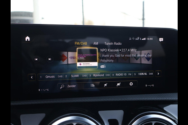 Mercedes-Benz A-Klasse 180 AUT. AMG SPORT + PANORAMA | MBUX | SFEERVERL. | CAMERA | MEMORY | STOELVERW.