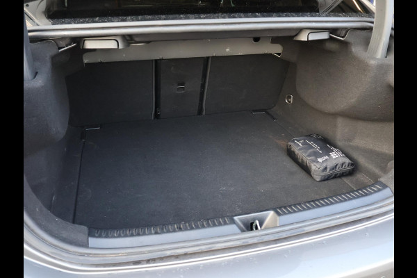 Mercedes-Benz A-Klasse 180 AUT. AMG SPORT + PANORAMA | MBUX | SFEERVERL. | CAMERA | MEMORY | STOELVERW.