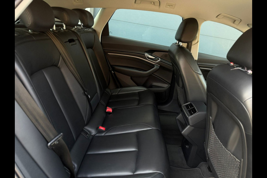Audi e-tron E-tron 50 quattro Launch Sport edition, lederen interieur, stoelverwarming,luchtvering, NL auto met nationale auto pas