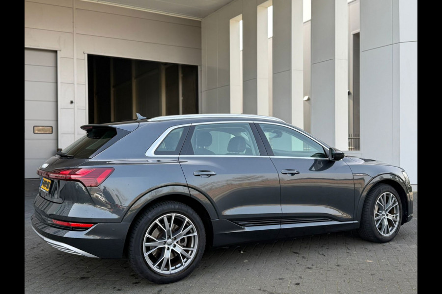 Audi e-tron E-tron 50 quattro Launch Sport edition, lederen interieur, stoelverwarming,luchtvering, NL auto met nationale auto pas