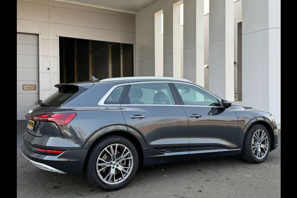 Audi e-tron E-tron 50 quattro Launch Sport edition, lederen interieur, stoelverwarming,luchtvering, NL auto met nationale auto pas