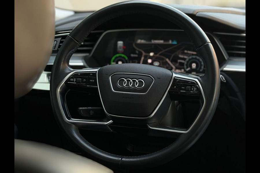 Audi e-tron E-tron 50 quattro Launch Sport edition, lederen interieur, stoelverwarming,luchtvering, NL auto met nationale auto pas