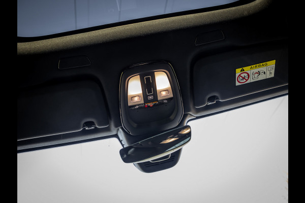 Volvo XC60 2.0 T6 Plug-in hybrid AWD Plus Dark Panoramadak