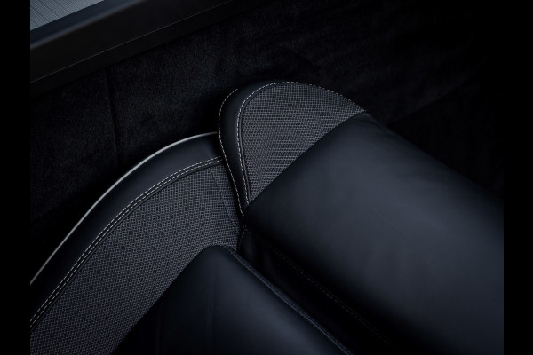 Volvo XC60 2.0 T6 Plug-in hybrid AWD Plus Dark Panoramadak