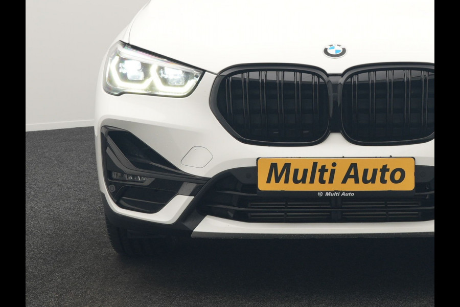 BMW X1 xDrive25e Sportline PHEV 221pk Dealer O.H. | Trekhaak Afn. | Camera | Sportstoelen Memory & Verwarmd | Keyless | Sfeerverlichting | Adaptive LED | Cruise Control | Navigatie | DAB |  Plug In Hybrid