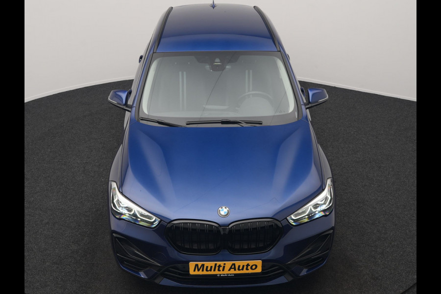 BMW X1 xDrive25e Sportline Plug In Hybrid 221pk Dealer O.H. PHEV | Trekhaak Afn. | Adaptive Cruise | Camera | Sportstoelen Verwarmd | Sfeerverlichting | Keyless | LED Koplampen | Navigatie | DAB |