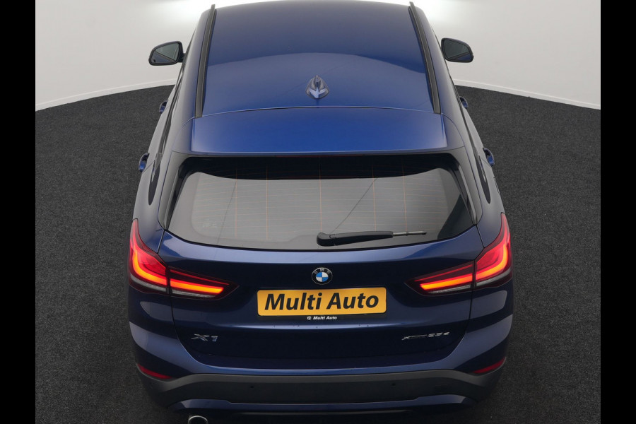 BMW X1 xDrive25e Sportline Plug In Hybrid 221pk Dealer O.H. PHEV | Trekhaak Afn. | Adaptive Cruise | Camera | Sportstoelen Verwarmd | Sfeerverlichting | Keyless | LED Koplampen | Navigatie | DAB |