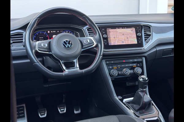 Volkswagen T-Roc 1.5 TSI R-Line Pano/Keyless/Camera