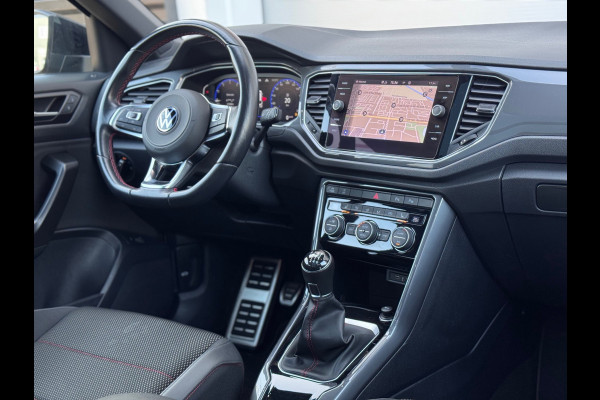Volkswagen T-Roc 1.5 TSI R-Line Pano/Keyless/Camera