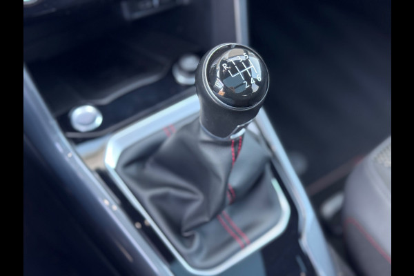 Volkswagen T-Roc 1.5 TSI R-Line Pano/Keyless/Camera