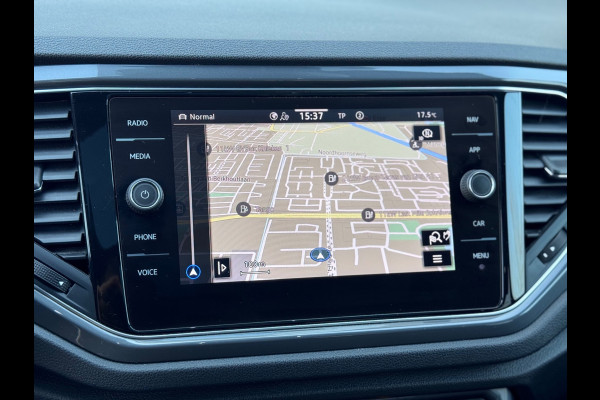 Volkswagen T-Roc 1.5 TSI R-Line Pano/Keyless/Camera